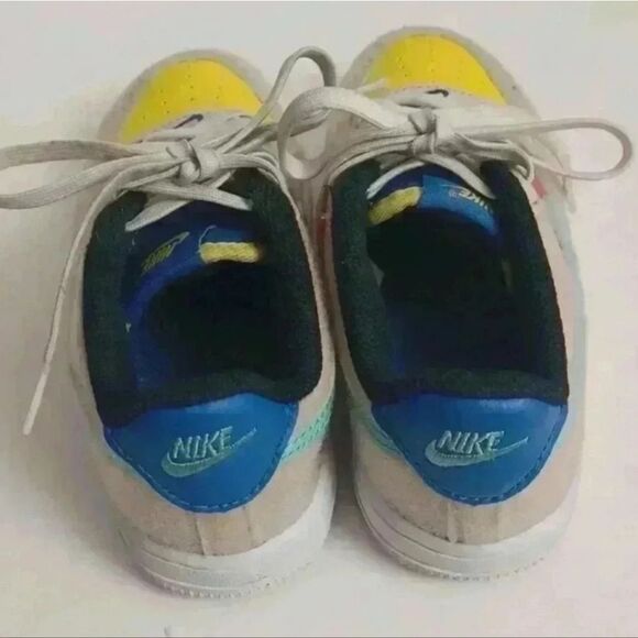 Nike Kids Multicolor Sneakers - Picture 2 of 13